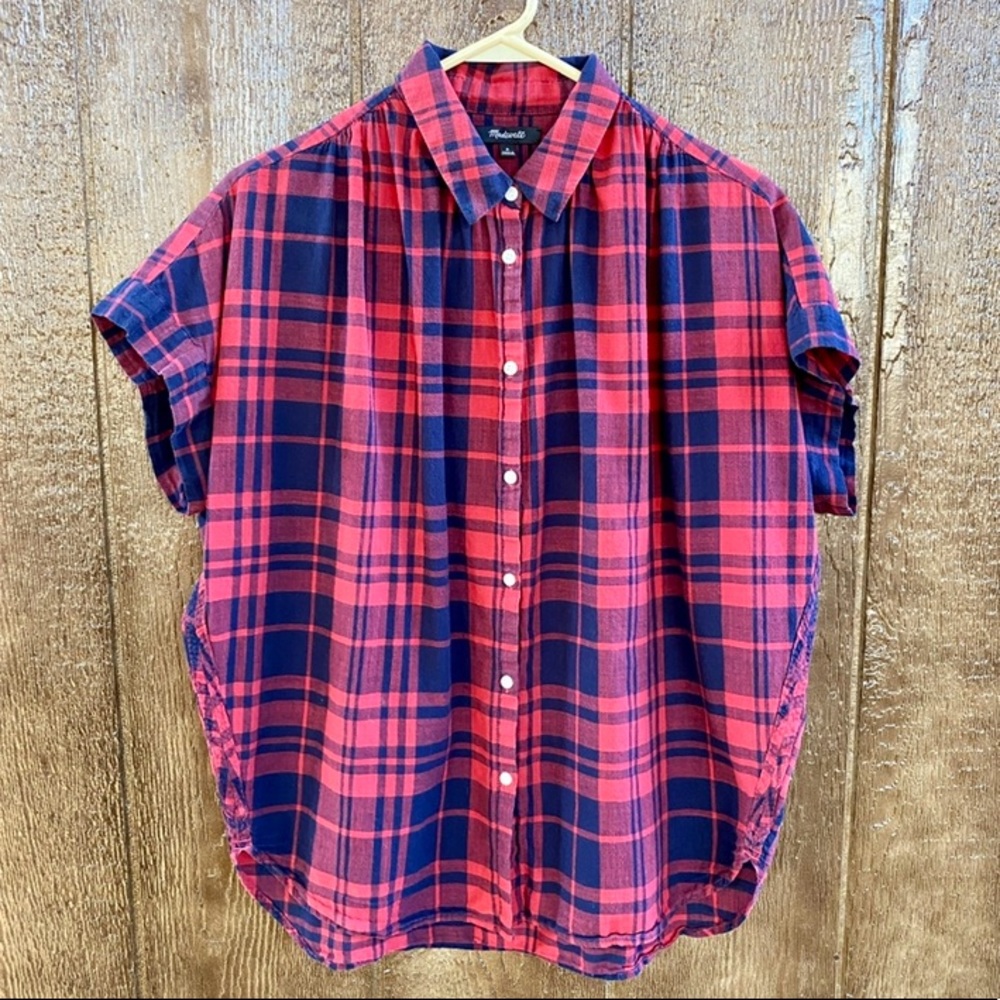 Madewell Red & Navy Plaid Button-Up Short Sleeve Shirt